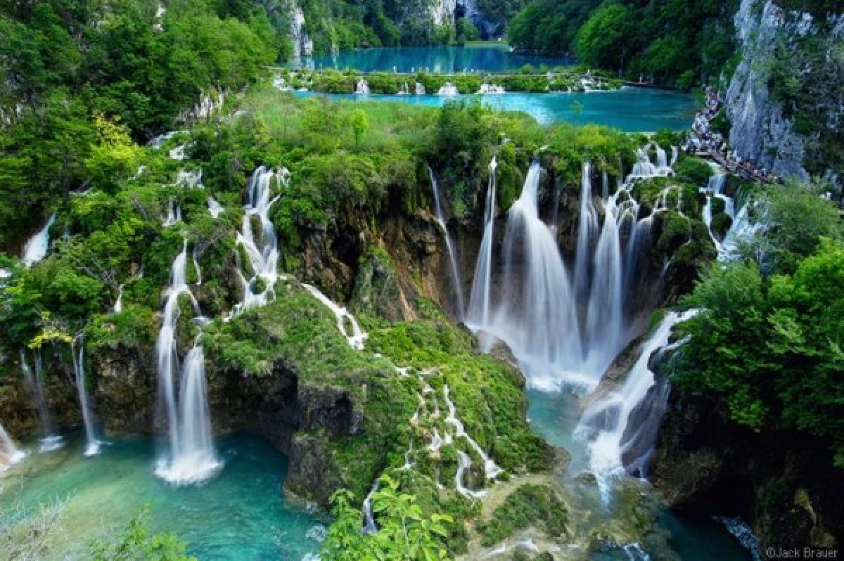 Chiêm ngưỡng 7 thác nước đẹp khó tin trên thế giới | VOV.VN