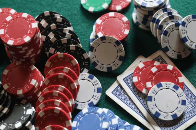 Quản lý vốn poker (bankroll) hiệu quả để giành chiến thắng lâu dài